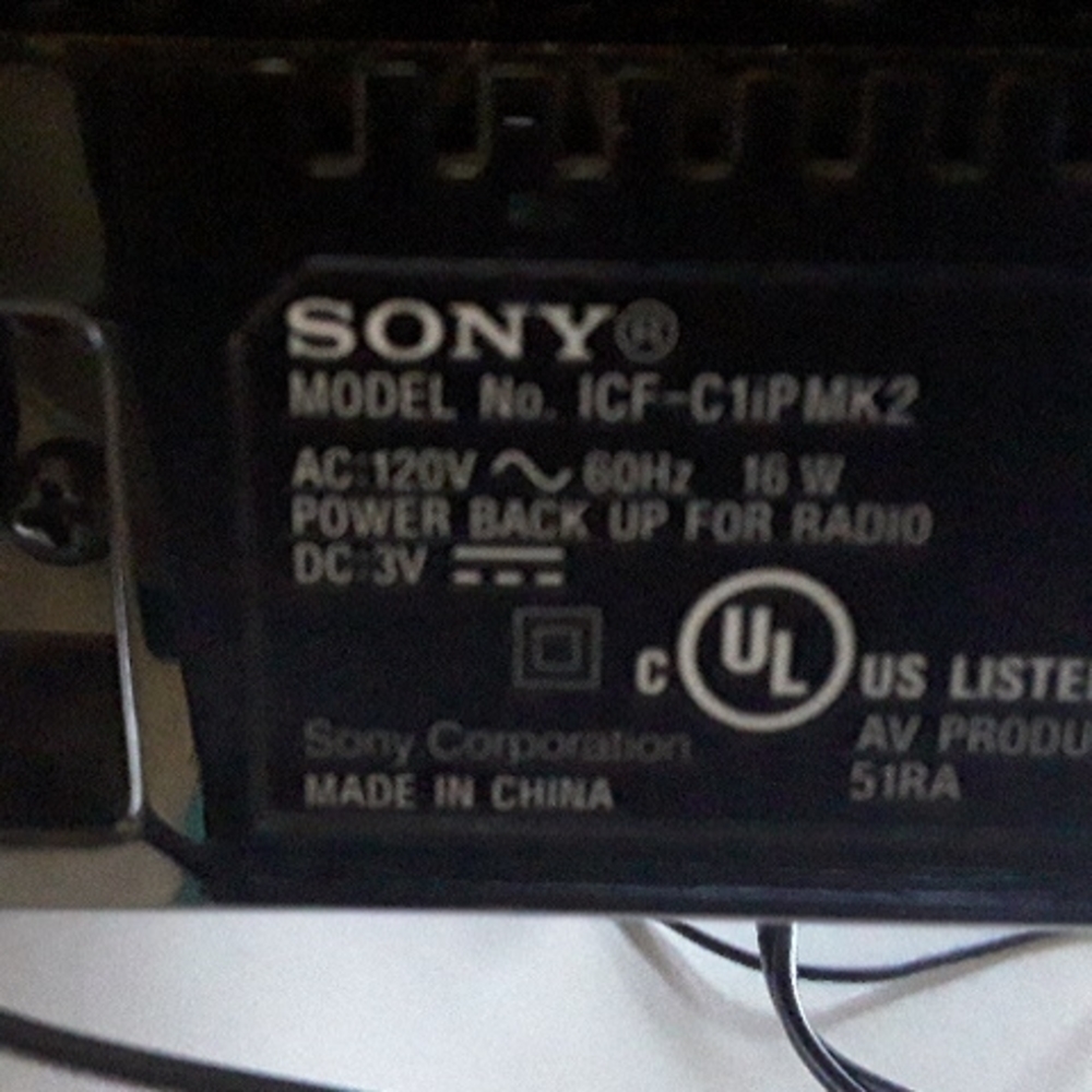 Sony Dream Machine Personal Audio System - Picture 5 of 6